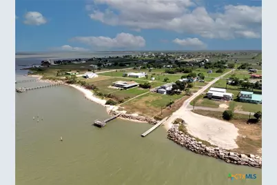 890 N Quailrun Avenue, Port Lavaca, TX 77979 - Photo 36