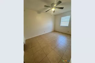 201 Versailles Street, Victoria, TX 77904 - Photo 8