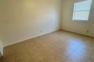 201 Versailles St, Victoria, TX 77904 - Photo 8
