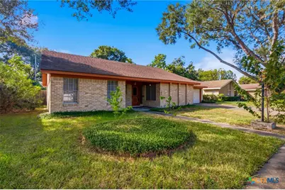 108 Castleway Street, Victoria, TX 77904 - Photo 2