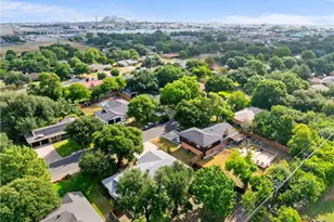 2105 Forest Trail, Temple, TX 76502 - Photo 30