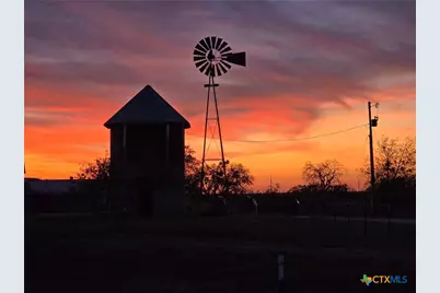 6610 Cr 431, Jonesboro, TX 76538 - Photo 2
