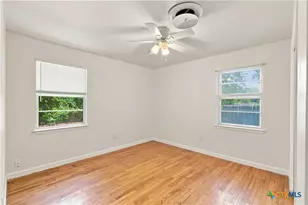 1107 E Robertson Ave, Copperas Cove, TX 76522 - Photo 12
