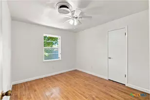 1107 E Robertson Ave, Copperas Cove, TX 76522 - Photo 14