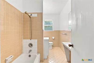 1107 E Robertson Avenue, Copperas Cove, TX 76522 - Photo 10