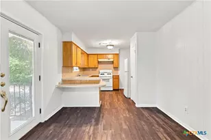 1107 E Robertson Ave, Copperas Cove, TX 76522 - Photo 6