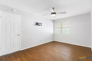 6710 Windsor Hollow, San Antonio, TX 78239 - Photo 12