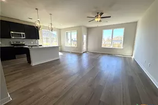 226 Thoroughbred Trl, Nolanville, TX 76559 - Photo 2