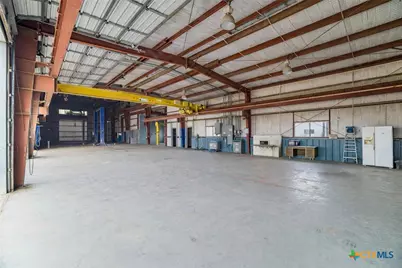 4906 Houston Hwy, Victoria, TX 77901 - Photo 14
