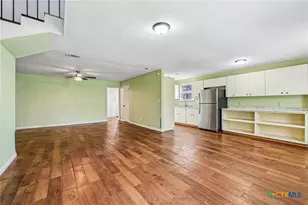 122 Dodd Preston, Elgin, TX 78621 - Photo 8