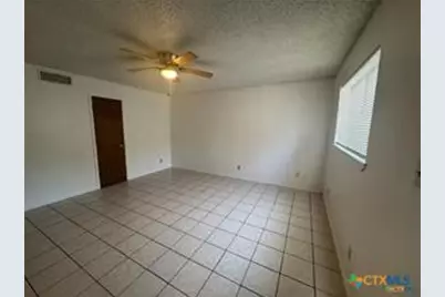 309 E Walnut Street #2, Seguin, TX 78155 - Photo 2