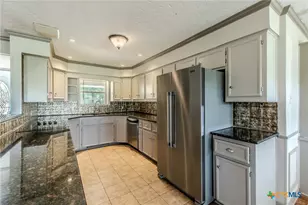 26 S Cliffwood Cir, Belton, TX 76513 - Photo 6
