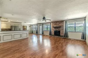 26 S Cliffwood Cir, Belton, TX 76513 - Photo 4