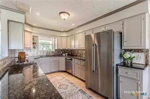 26 S Cliffwood Cir, Belton, TX 76513 - Photo 8