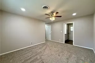 208 Mossy Oaks Ln, Victoria, TX 77904 - Photo 32