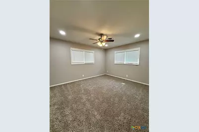 208 Mossy Oaks Lane, Victoria, TX 77904 - Photo 30
