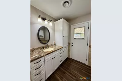 208 Mossy Oaks Lane, Victoria, TX 77904 - Photo 34