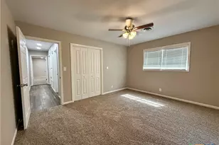 208 Mossy Oaks Ln, Victoria, TX 77904 - Photo 20