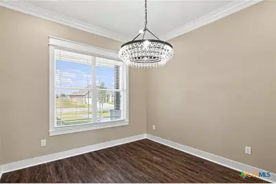 307 Silver Lake, Victoria, TX 77904 - Photo 22