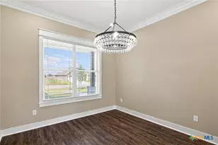 307 Silver Lk, Victoria, TX 77904 - Photo 22