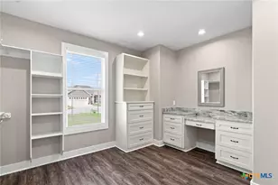 307 Silver Lk, Victoria, TX 77904 - Photo 28
