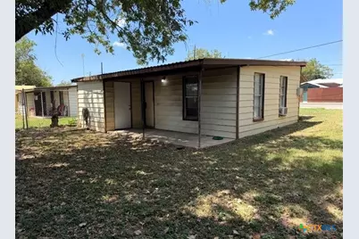 8768 Fm 725, Mcqueeney, TX 78123 - Photo 6