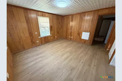 8768 Fm 725, Mcqueeney, TX 78123 - Photo 2