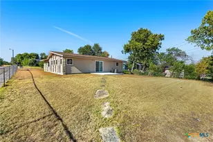 801 Adela St, Killeen, TX 76541 - Photo 20