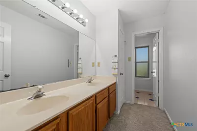 1203 Bobwhite Court, Round Rock, TX 78681 - Photo 36