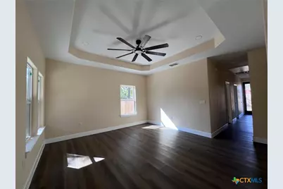 410 W Trinity Street, Luling, TX 78648 - Photo 8