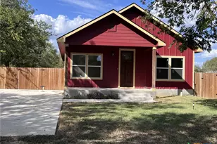 410 W Trinity St, Luling, TX 78648 - Photo 1
