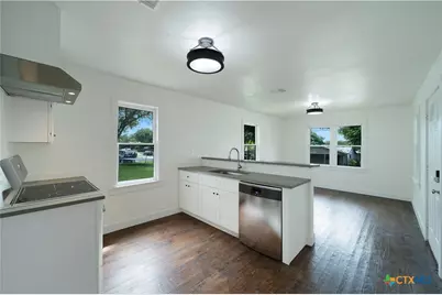 414 Orange Avenue, New Braunfels, TX 78130 - Photo 16