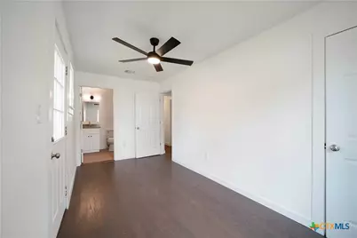 414 Orange Avenue, New Braunfels, TX 78130 - Photo 24