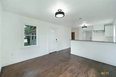 414 Orange Avenue, New Braunfels, TX 78130 - Photo 12