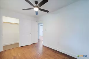 414 Orange Ave, New Braunfels, TX 78130 - Photo 28