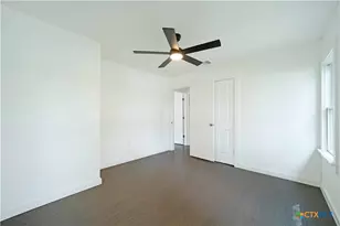 414 Orange Ave, New Braunfels, TX 78130 - Photo 30