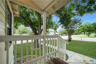 414 Orange Ave, New Braunfels, TX 78130 - Photo 10
