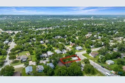 414 Orange Avenue, New Braunfels, TX 78130 - Photo 36
