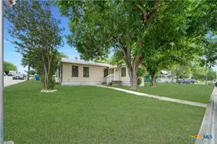 414 Orange Ave, New Braunfels, TX 78130 - Photo 2