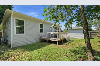 341 Comanche Street, New Braunfels, TX 78130 - Photo 36
