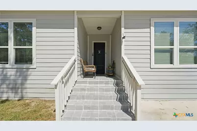341 Comanche Street, New Braunfels, TX 78130 - Photo 2