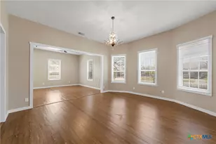 112 W Avenue I, Temple, TX 76504 - Photo 8