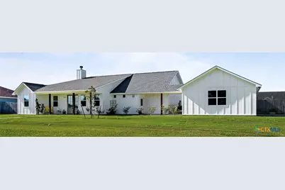 802 Celestial Lane, Edna, TX 77957 - Photo 2