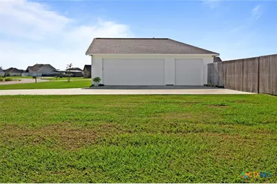 802 Celestial Lane, Edna, TX 77957 - Photo 40