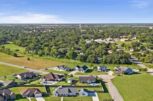 802 Celestial Ln, Edna, TX 77957 - Photo 42