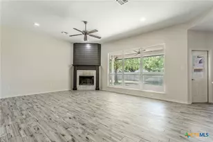 603 Newberry Ct, Little River Academy, TX 76554 - Photo 2