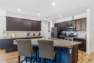 340 Shiner Ln, Georgetown, TX 78626 - Photo 6