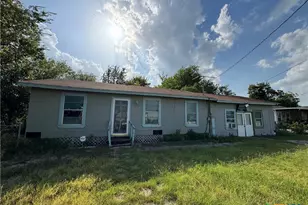 415 Creswell Dr, San Antonio, TX 78220 - Photo 1