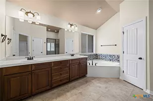 3218 Twin Ridge Dr, Belton, TX 76513 - Photo 20