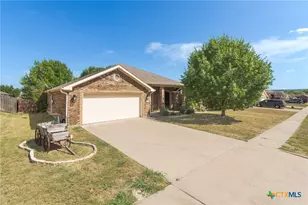 1904 Mike Dr, Copperas Cove, TX 76522 - Photo 2